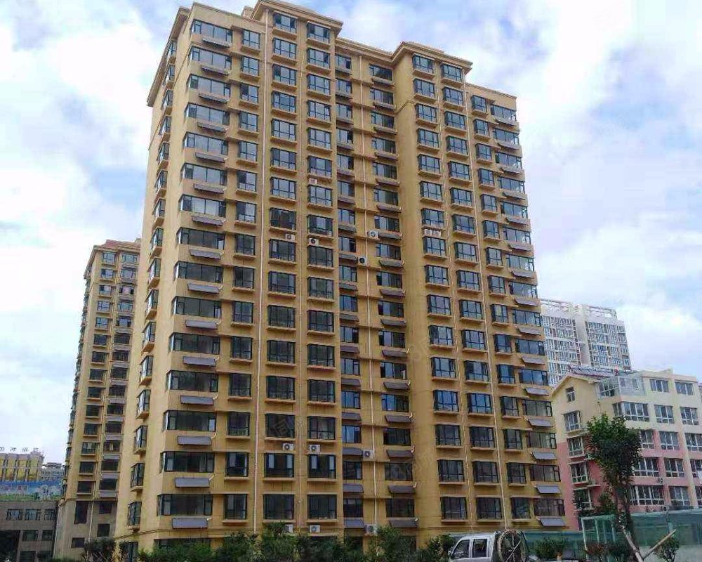 杨春龙郡