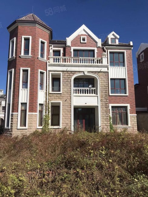 世外桃苑(三期)7室2廳3衛(wèi)366㎡南北400萬