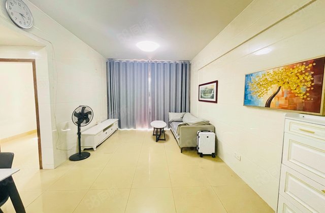 美林海岸花园2室2厅70.57㎡400万二手房图片