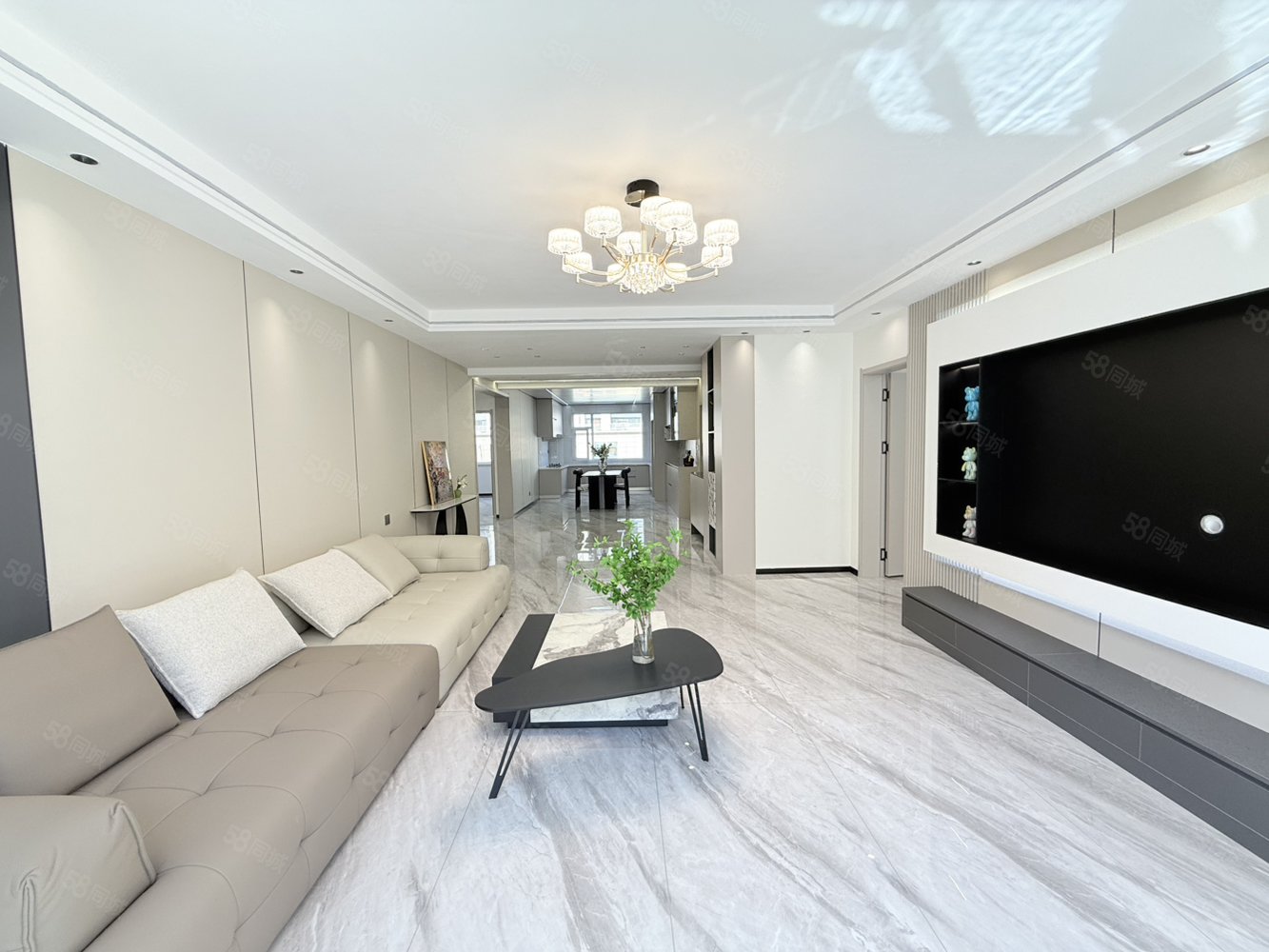 文豪世家3室2厅2卫161㎡南北103万