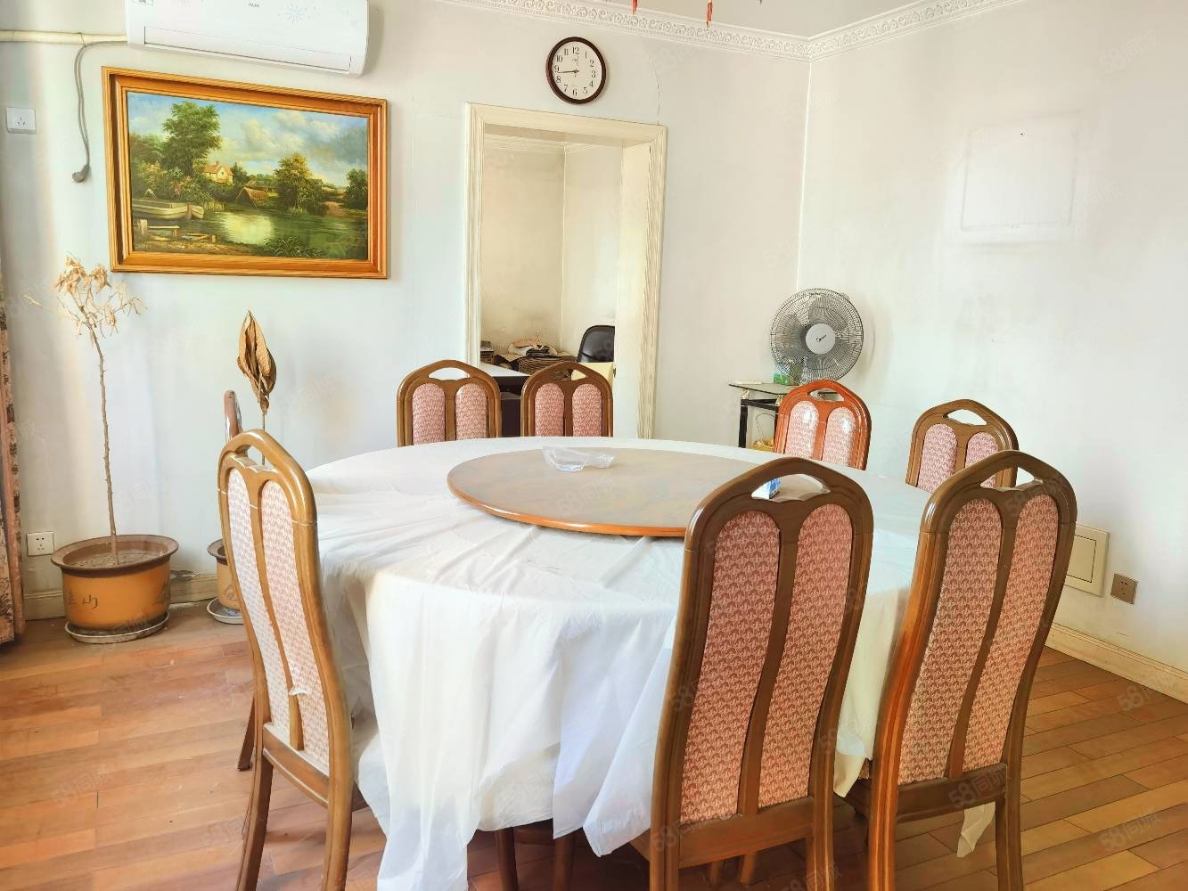 楓露皇苑8室3廳4衛(wèi)432.7㎡南北1600萬