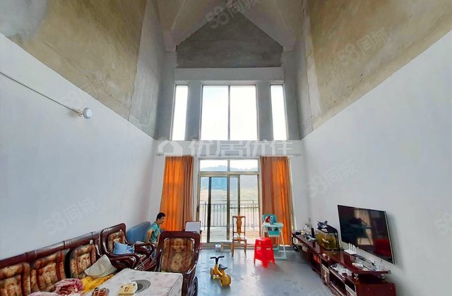 中天未来方舟E5组团兹善郡5室2厅200㎡240万二手房图片