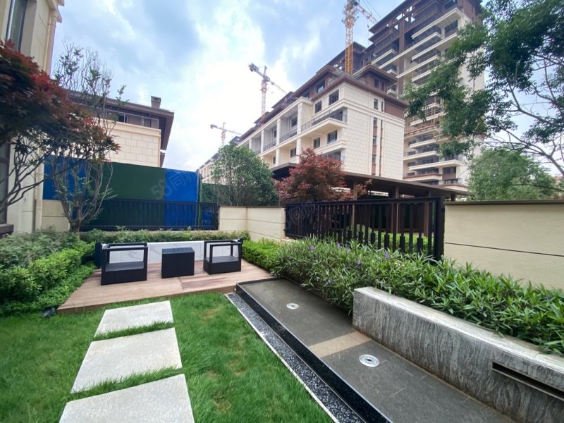 海棠城别墅建水很稀有的房子很有特点的房子