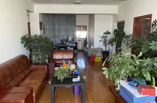 贡吉林小区3室2厅137㎡80万二手房图片