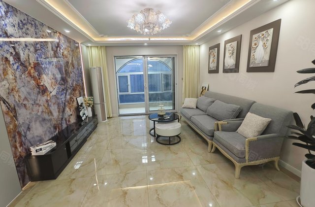 圣菲漫步(南区-A区)3室2厅136㎡69.5万二手房图片