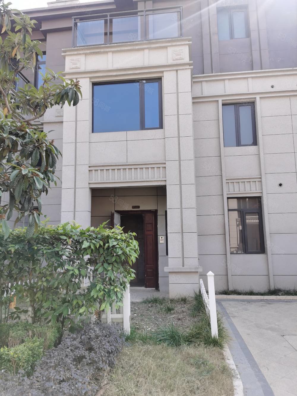 【10图】天悦城别墅,三层,177平,前庭后院,随时看房,天悦城-安康58