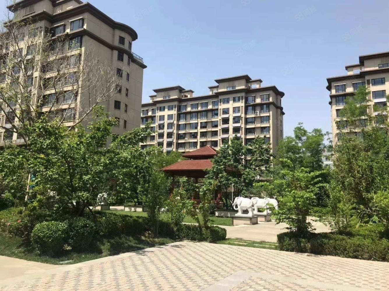 交通便利!占据 重要的位置!东湖铂悦山三房急售赠送车位