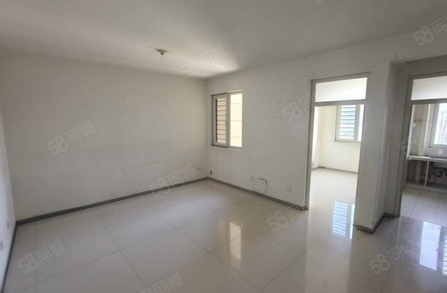 水晶丽城商品区三室双卫 单价八千免大税带储楼下免费大型停车场