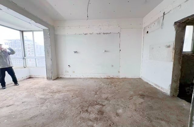 省建苑3室2厅111.31㎡73万二手房图片