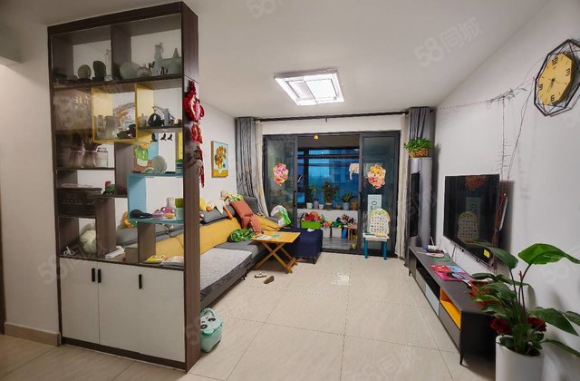 开发区东昌东 锦绣观邸三室两卫带车位储藏室免大税 精装修