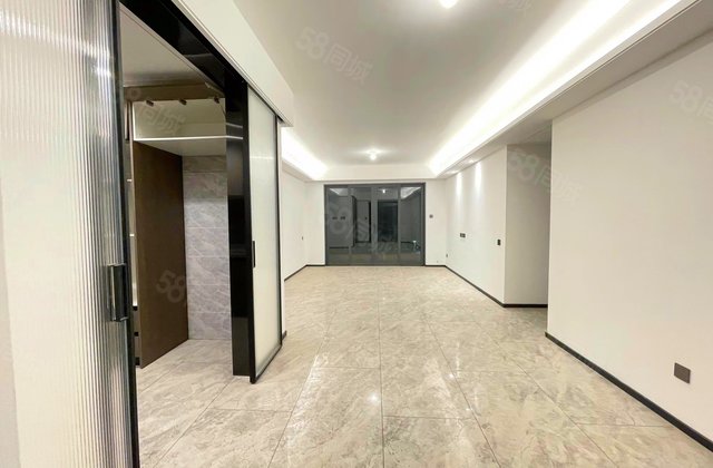 碧桂园铜雀台(三期)4室2厅127.55㎡150万二手房图片