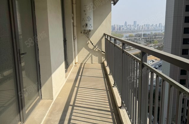 滨河万达一方上河府3室2厅183㎡165万二手房图片