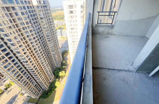 力沃幸福里4室2厅109㎡56万二手房图片