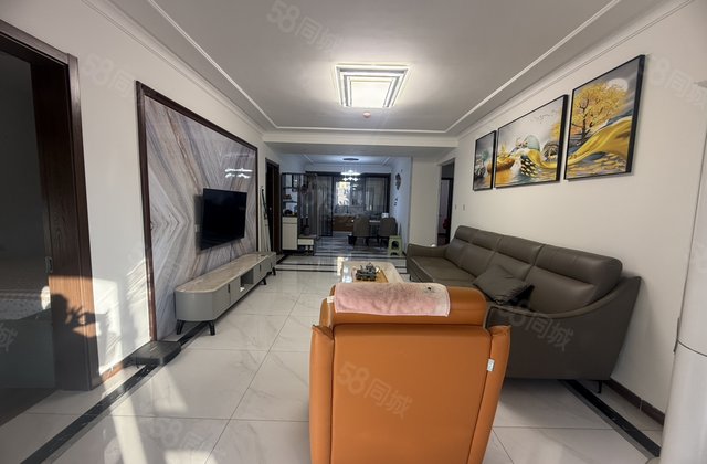 三发名邸3室2厅134㎡95万二手房图片