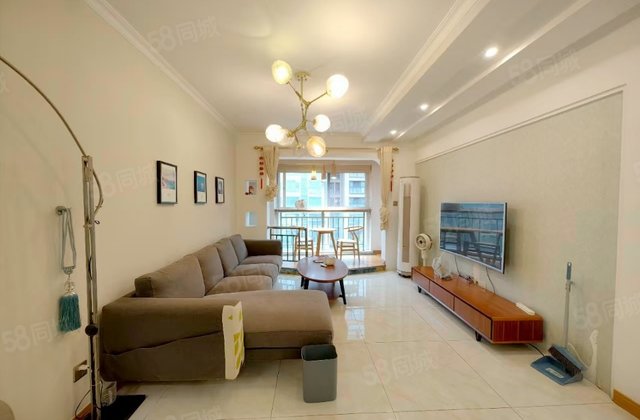 大成郡2室2厅83.21㎡110万二手房图片