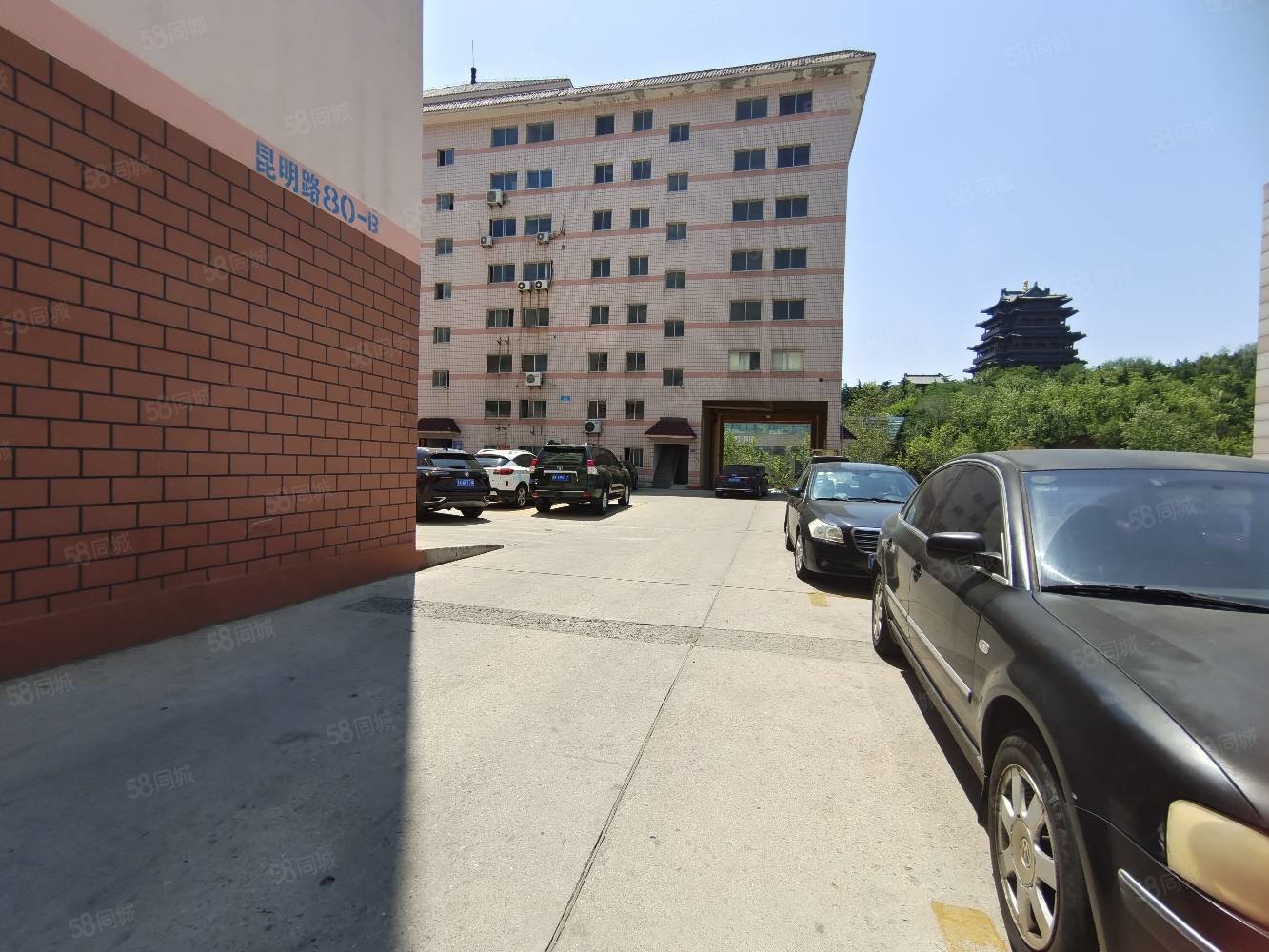 环球广场 鑫城大厦 实验 城里中学 大世界步行街,鑫城大厦-威海58同城