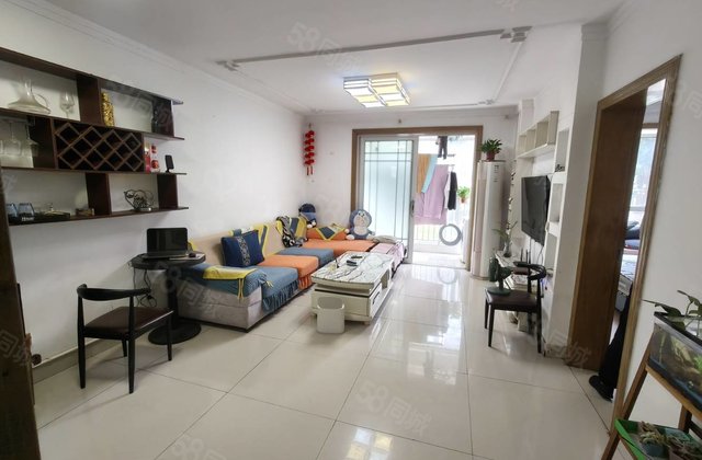 阿卡一期   合适 电梯洋房1楼三室客厅大阳台急售