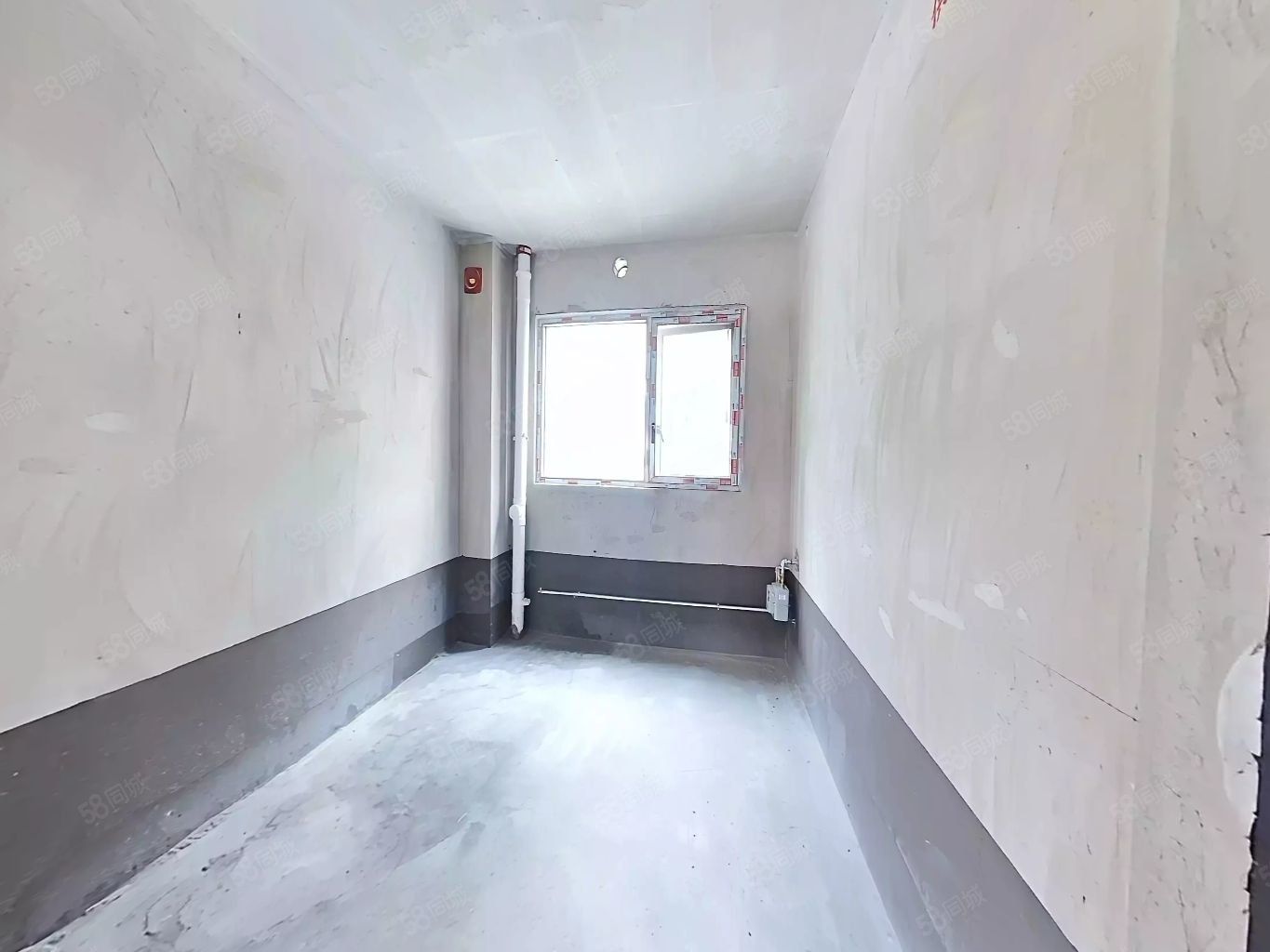 国瑞麓林府4室2厅3卫142㎡南北125万