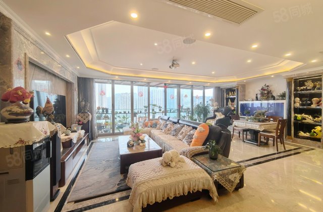 天曜5室2厅286.82㎡1300万二手房图片