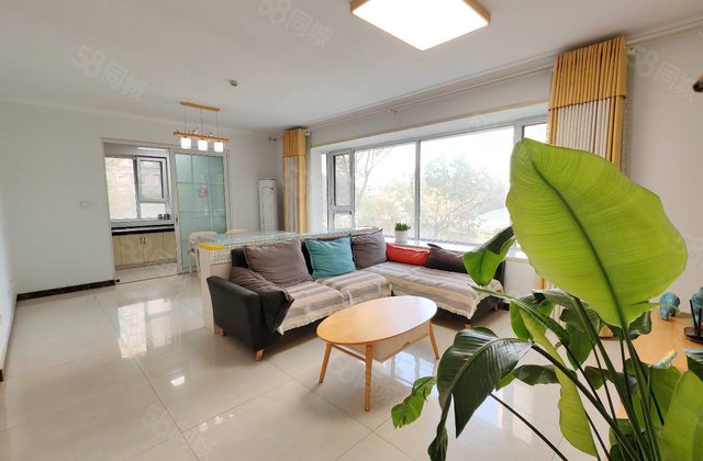 东边户！全明户型！品质小区！三室两厅两卫！随时看房！