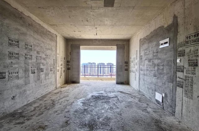 美江尚书府4室2厅128.36㎡45.8万二手房图片