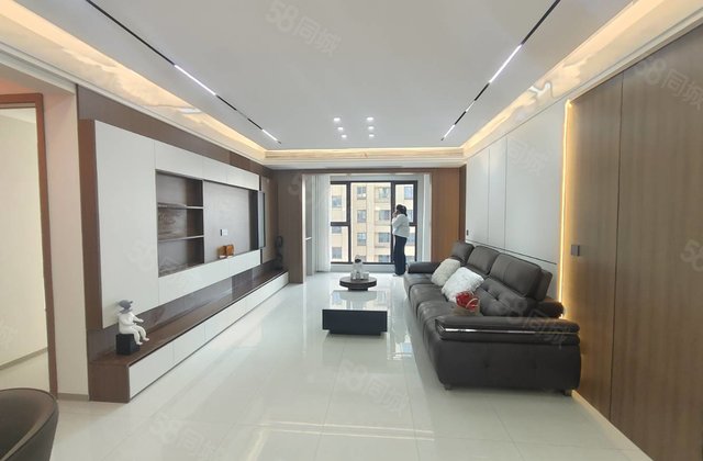 领地蘭台府4室2厅138.73㎡63.6万二手房图片