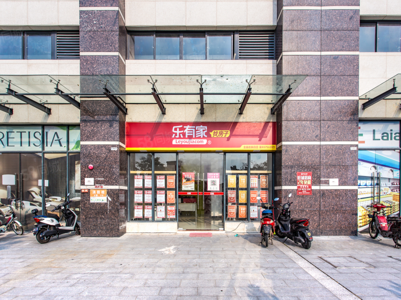 博达汇峰3室2厅2卫101㎡南110万