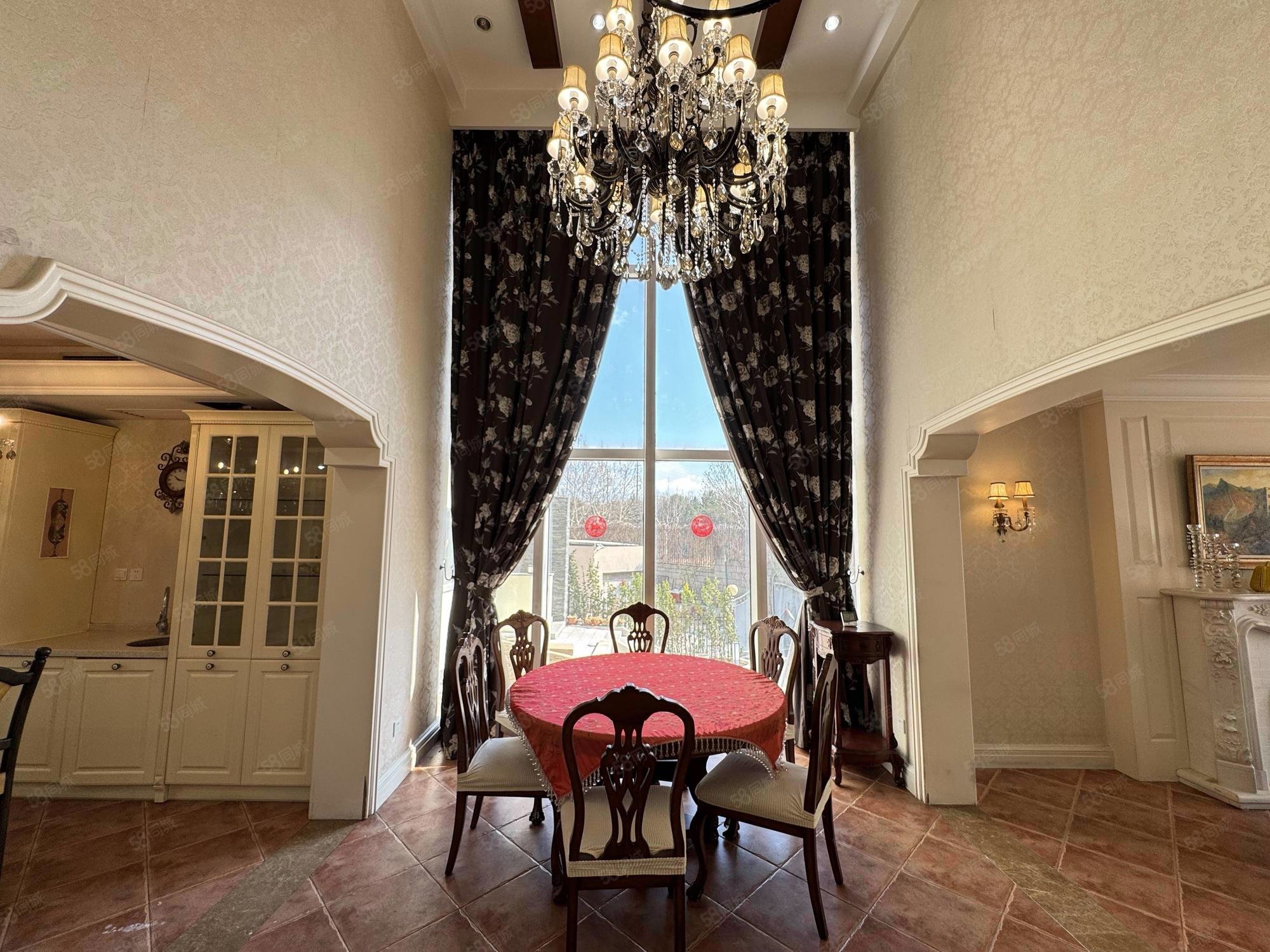 澳景園4室3廳5衛(wèi)365.66㎡南北1700萬(wàn)