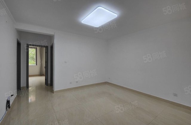 七中 建设路亿丰超市附近 水晶丽城东区 精装隔三室