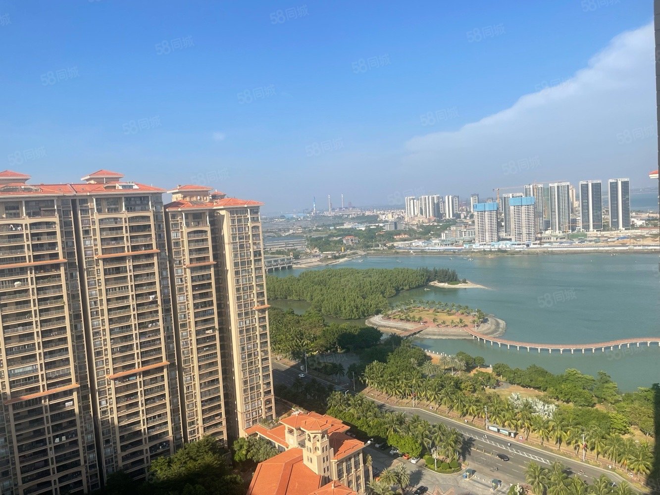 君临海岸3室2厅2卫132㎡北218万