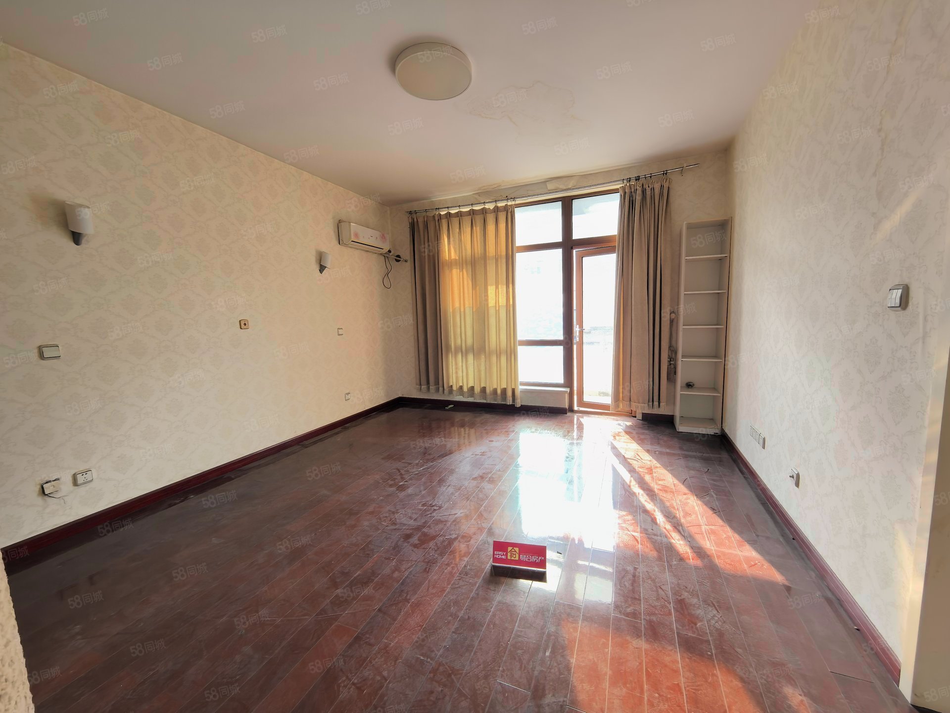 菓嶺綠墅4室2廳3衛(wèi)204.36㎡南北950萬(wàn)