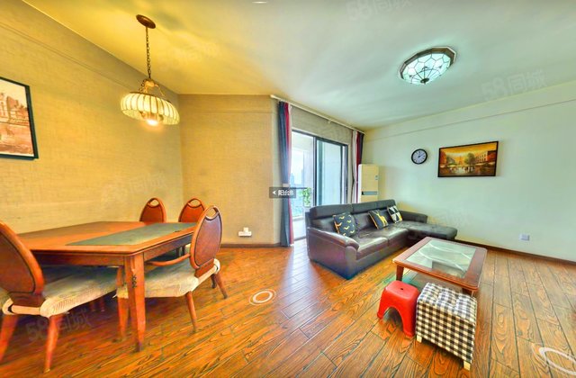 英郡(一期)3室2厅120㎡200万二手房图片