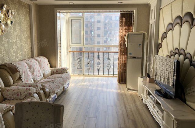 沙河口 富民广场 御园封闭小区 次新房 精装 南北电梯 全明