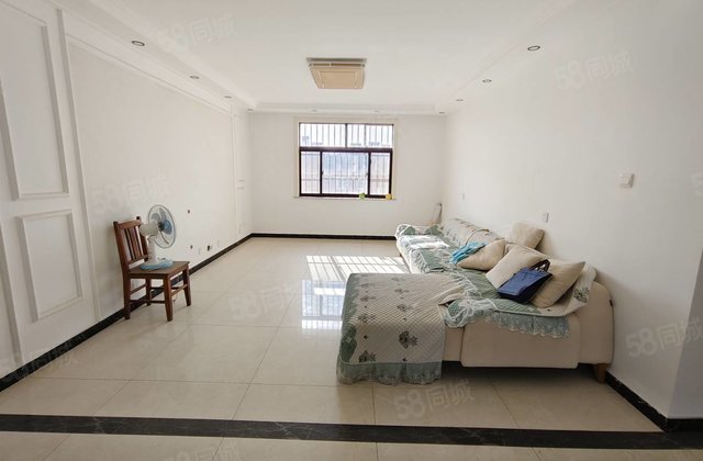 天宝泰府3室2厅137.7㎡65万二手房图片