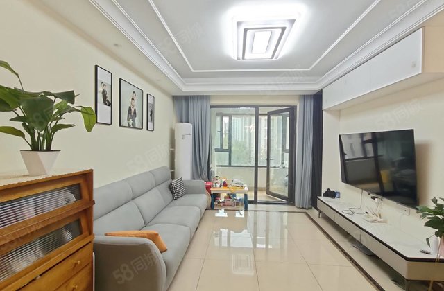 带车位，精装三室，百合新城旁，集美一品，开发区东昌东校外国语