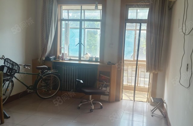 聊大西苑小区，  三楼，精装修，3室1厅1卫，小区环境好