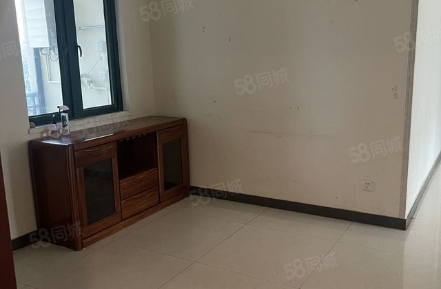 诚意出售 恒大名都 小三居 双卫格局 医疗配套成熟 朝南