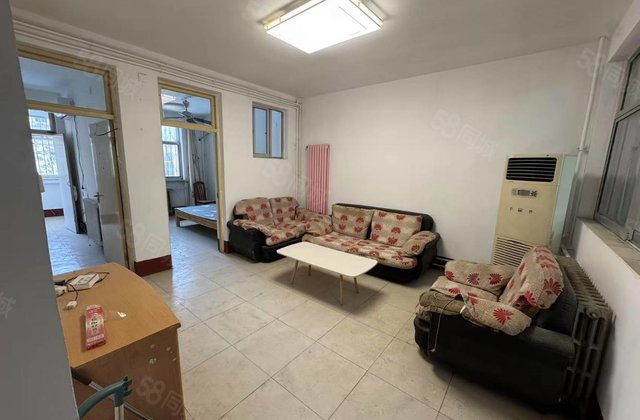 东昌中学领秀城 市委附近 标准三室两厅 多层二楼 停车方便