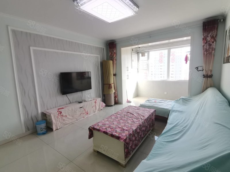 新上丰泰丰逸小区精装老证可贷款地暖