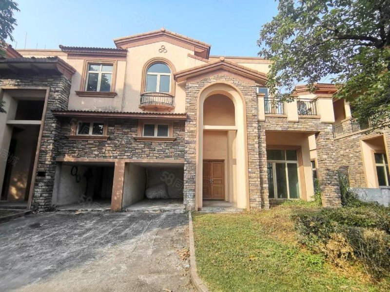 石楼亚运城 莲花山高尔夫别墅 300方花园 一线湖景传世大宅