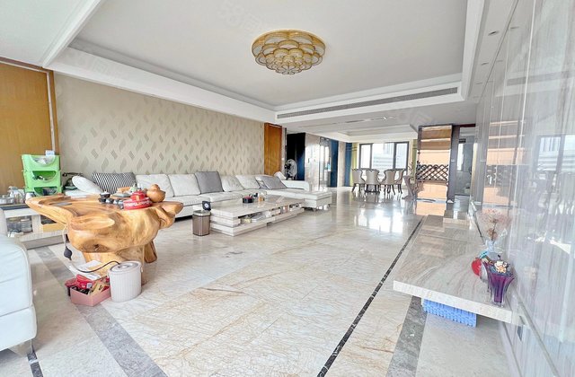 中骏天誉(公寓住宅)4室2厅271.17㎡1650万二手房图片