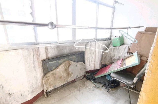 嘉明正三室全明户型，房东诚心出售，看房有钥匙九中双语购物方便