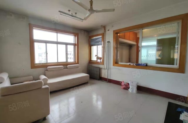 聊城市公路局家属院3室2厅1卫满五送地下室送车位