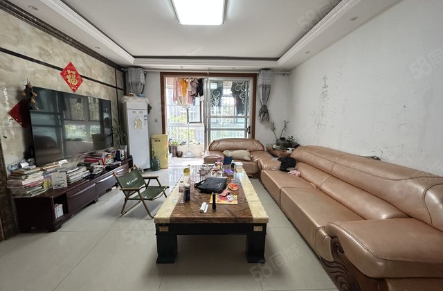 香江西邻 中通领郡城 多层2楼 三叶草设计 全明户型