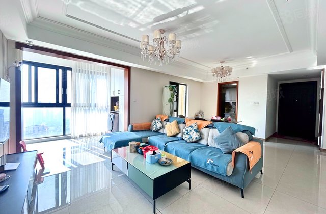 恒大未来城(三期)4室2厅138.46㎡173万二手房图片