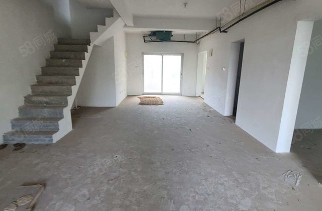 急售东昌东校对过英伦花园别墅区送车位送后院带负一