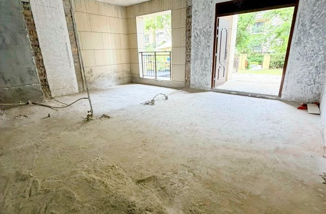 龙湖春江彼岸(一期西区)4室2厅136.64㎡350万二手房图片