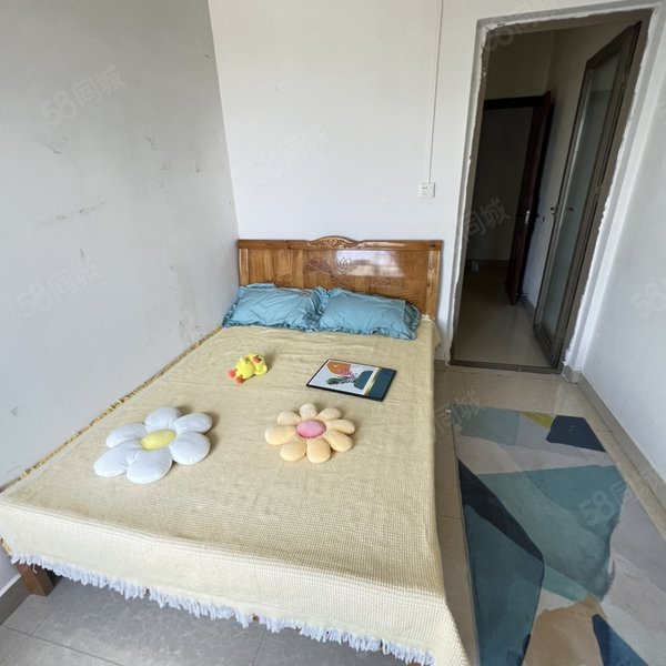 合租｜一房一厅龒餼餼块！民用水电押一付一（南宁万达茂、天誉花园