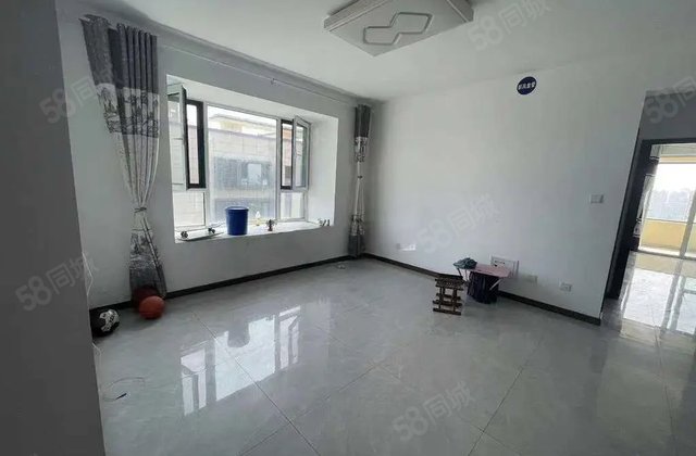 专卖各个小区价低好房水城印象126平新房三室80多送车位储