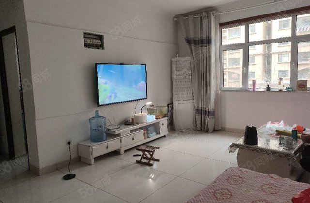 孟达国际a4区，带车位地下室免大税，南北通透